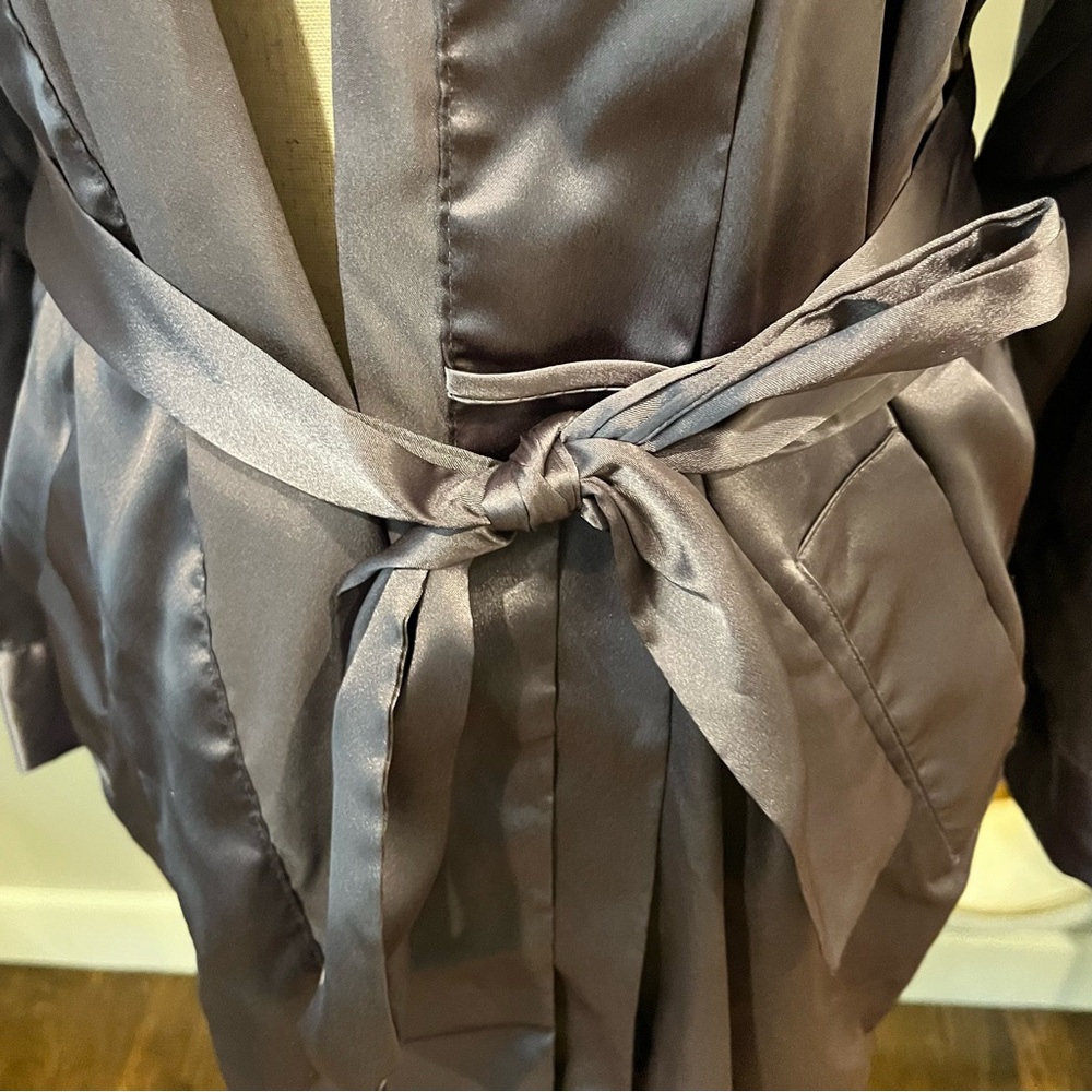 Victoria’s Secret Robe One Size - Picture 4 of 10
